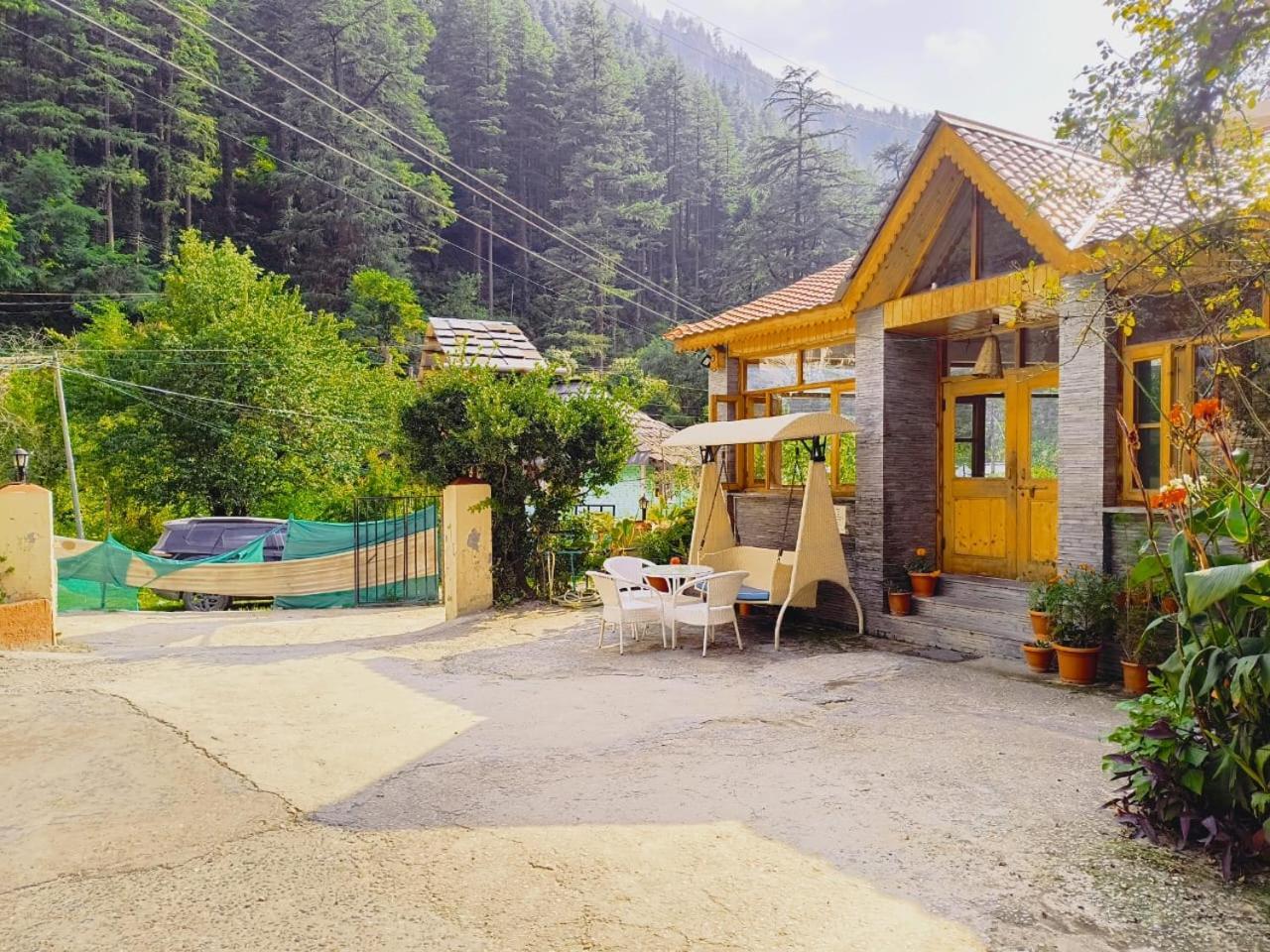 Hotel Purnima Riverside Kasol Exterior foto